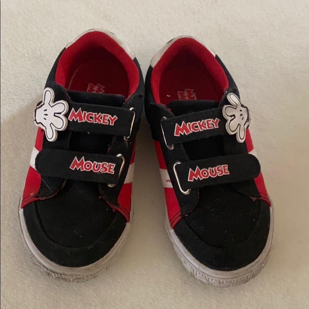 Preloved Mickey Mouse canvas shoes toddler size 10